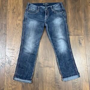 Silver Jeans Twisted Capri Thick Stitched Embroidered Back Pockets Jeans